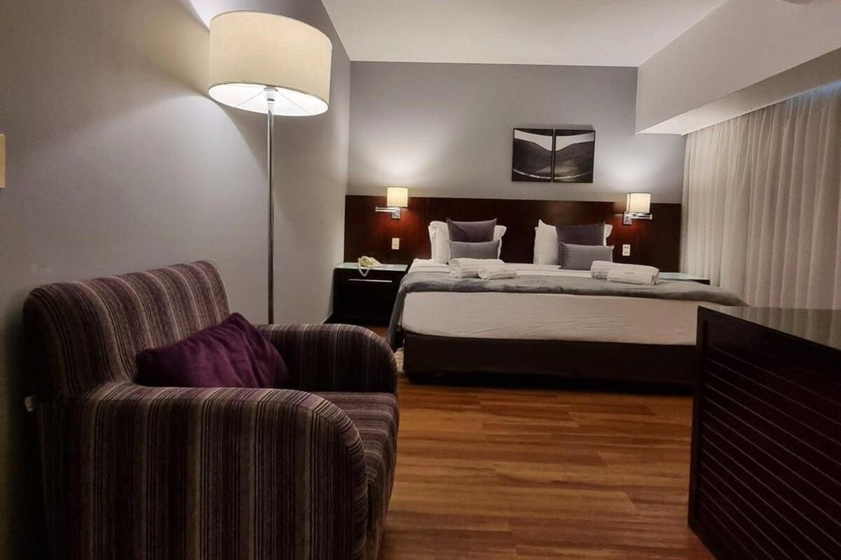 Apto Executivo Proximo A Berrini - Apartamento São Paulo